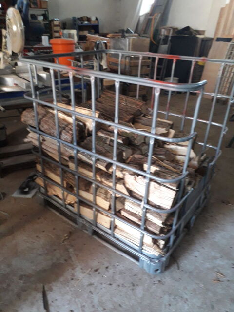  Caisses pour le stockage du bois de chauffage Cruet (73)