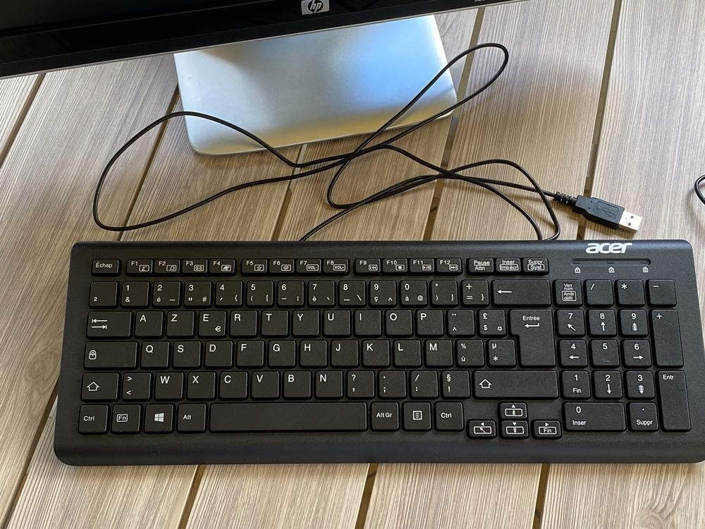Ensemble Ordinateur + &Eacute;cran Matériel informatique