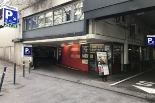  Parking / Garage à louer 12 m²