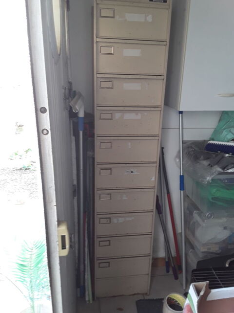 Armoire métallique  70 Sainte-Geneviève-des-Bois (91)