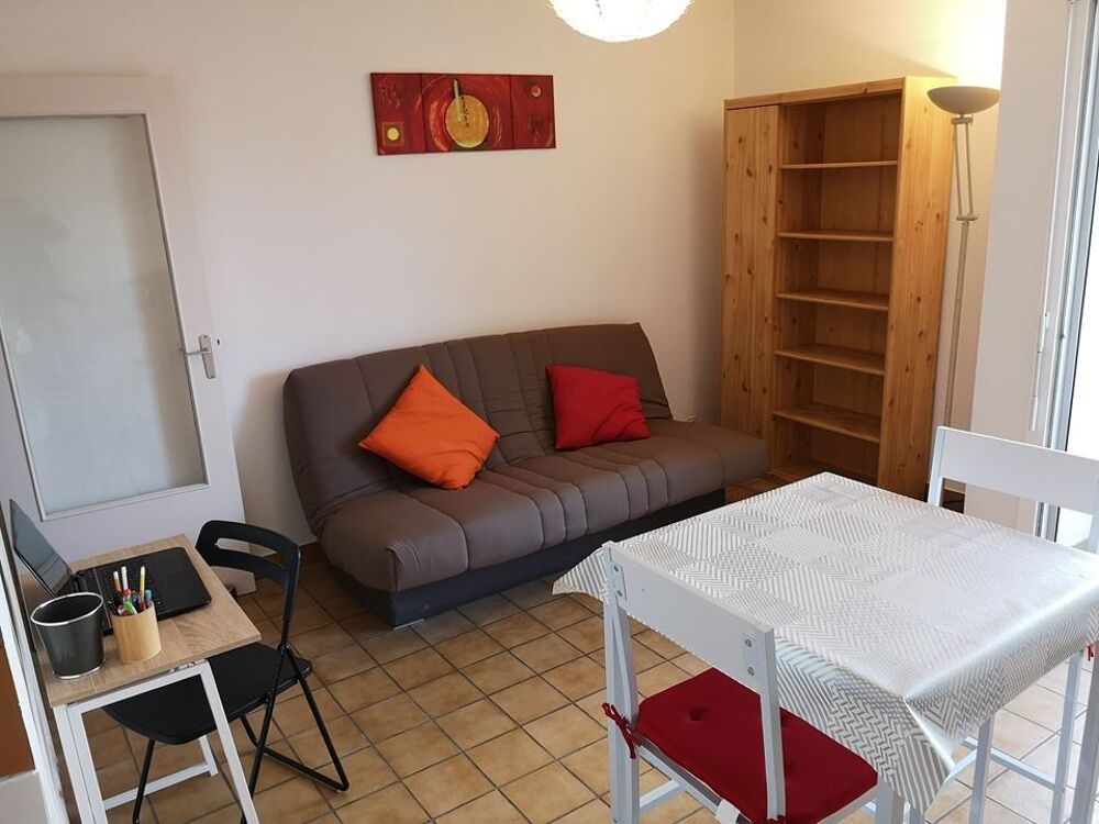 Location Appartement Studio meublé avec terrasse ? Quartier Dhuoda Nîmes