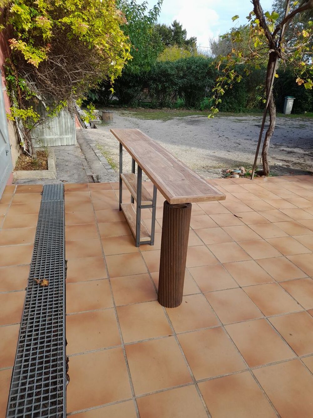 1 grande console en teck et acier
Meubles