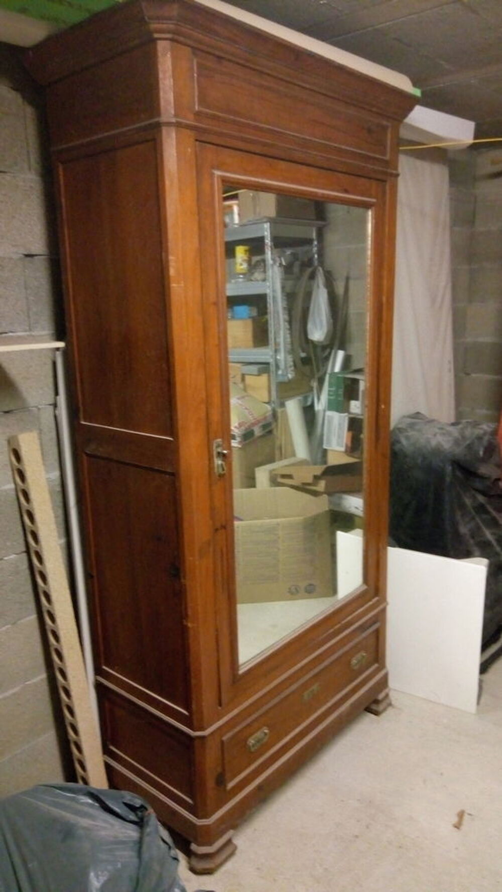 ARMOIRE ANCIENNE
Meubles