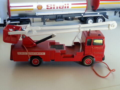 Miniature Pompier- N 1134
5 Grues (85)
