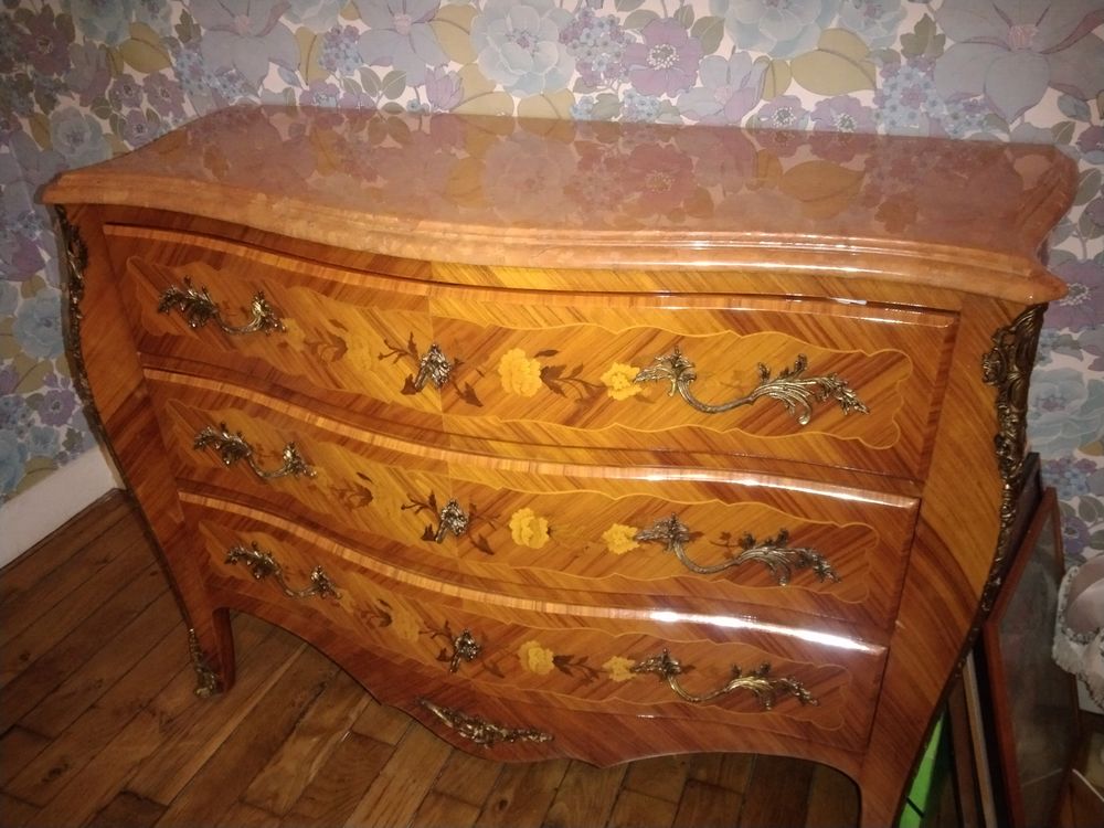 COMMODE 3 TIROIRS
Meubles