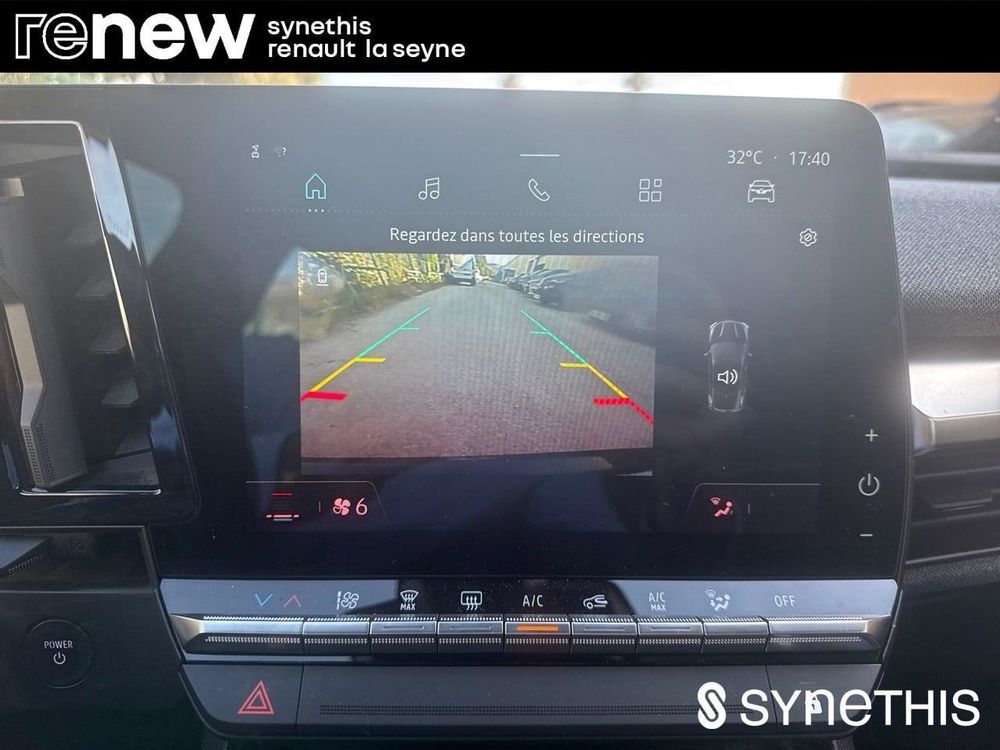 M&eacute;gane Megane E-Tech EV40 130ch standard charge Equilibre 2023 occasion 83500 La Seyne-sur-Mer