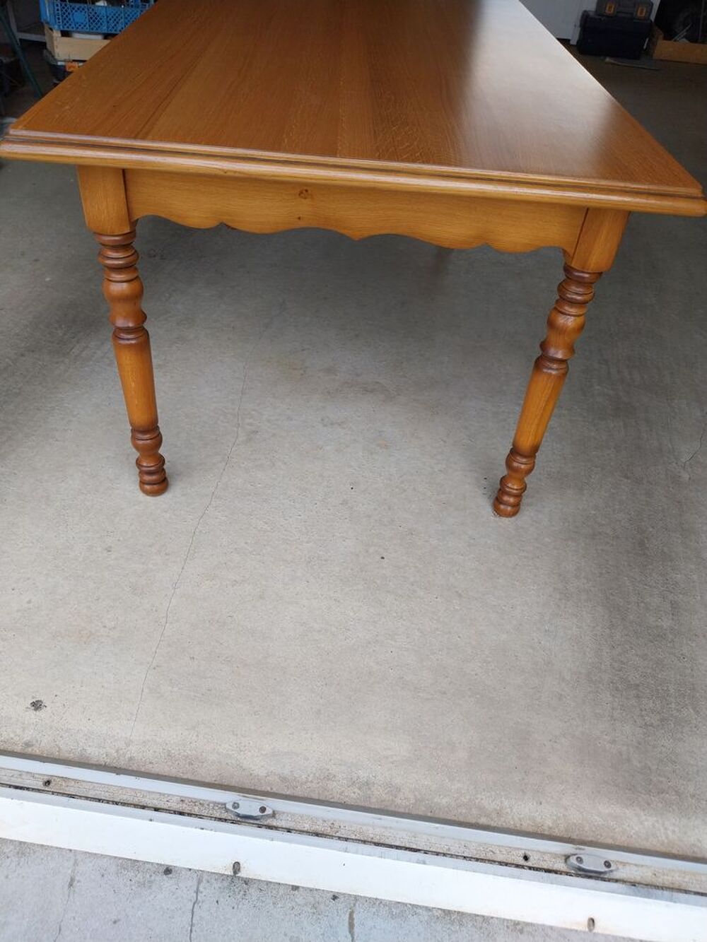table cuisine 1.60mx.90m en chaine Meubles