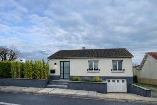  Maison à louer 6 pièces 120 m² Saint-julien-des-landes