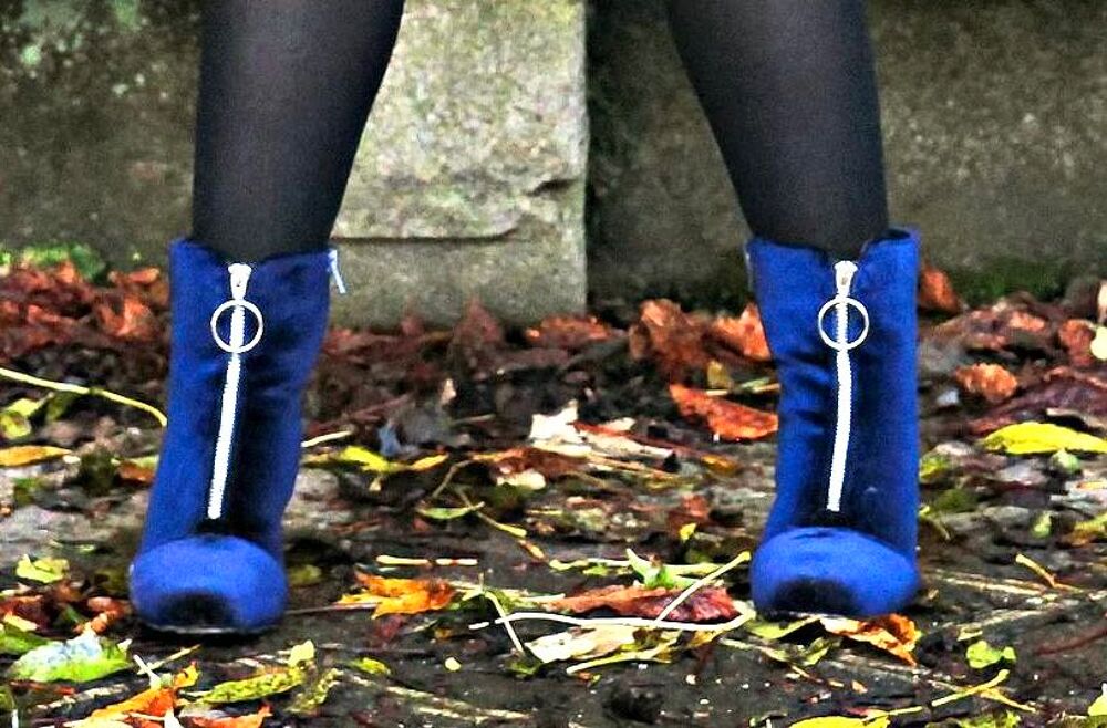 Bottines bleu marine effet velours talons ronds Chaussures