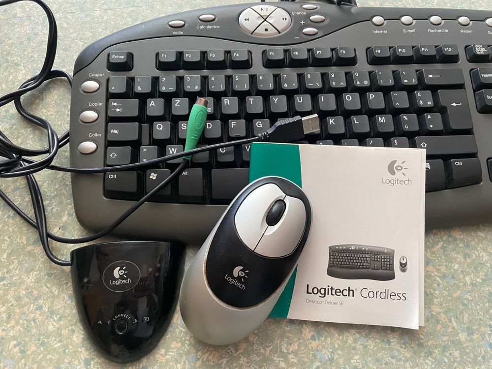 ensemble clavier et souris Logitech cordless desktop Matériel informatique