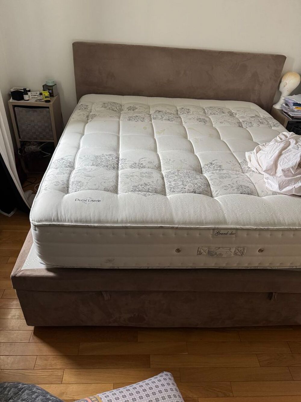 Lit avec matelas et t&ecirc;te de lit tissu Meubles