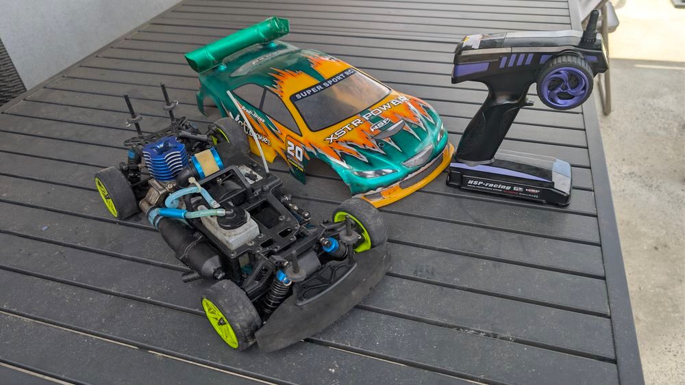 Voiture thermique RC Jeux / jouets
