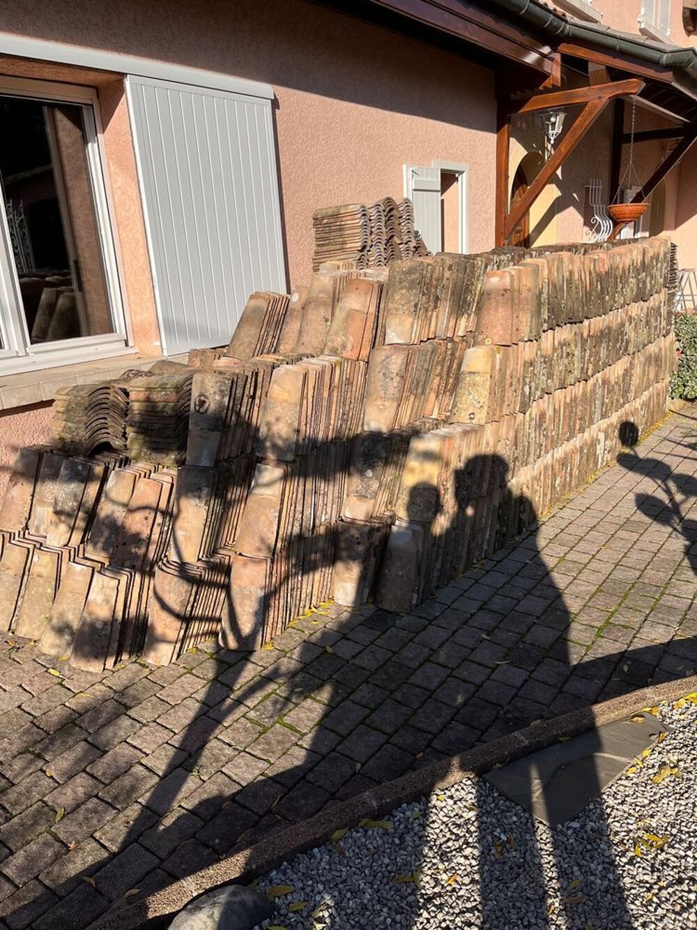 Tuiles rouges et tuiles de ferme Bricolage