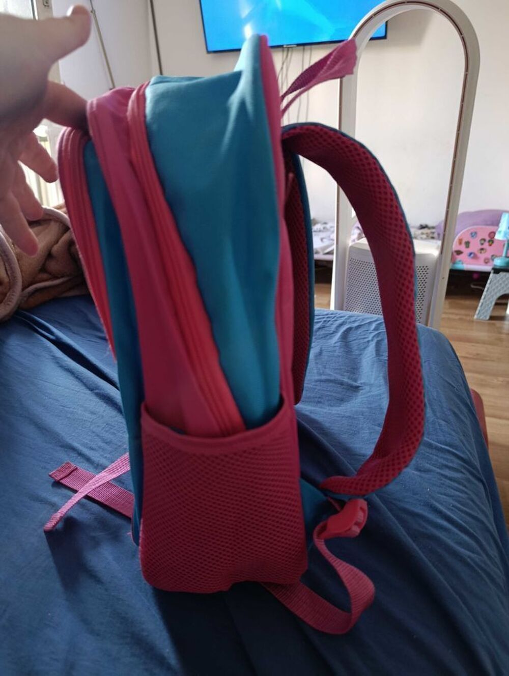cartable neuf avec trousse offert reine des neige Jeux / jouets
