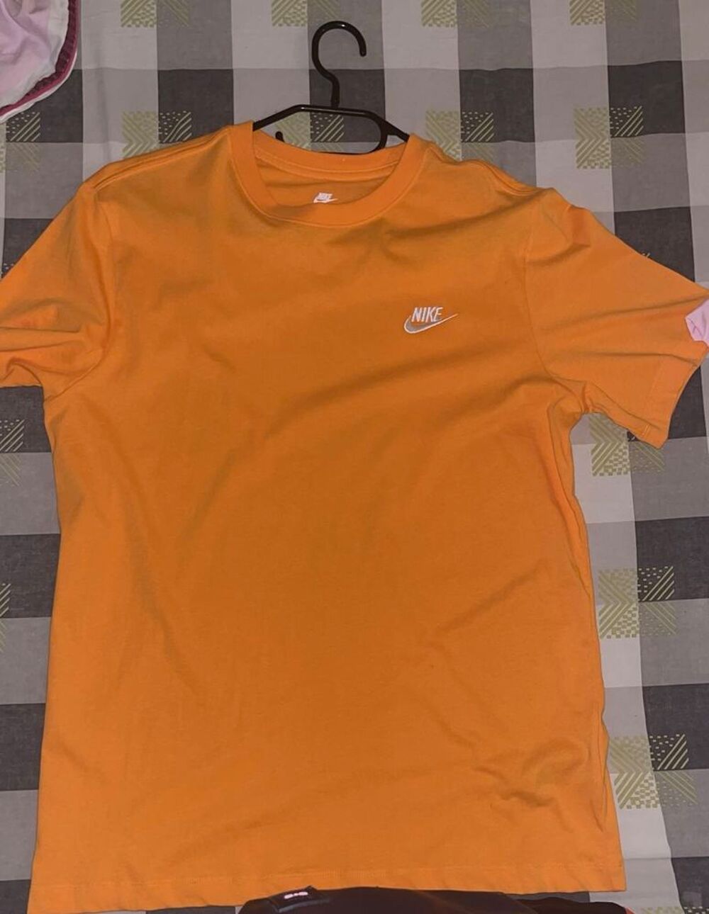 Deux T-shirt Nike neuf Av taille M Neuf Vêtements