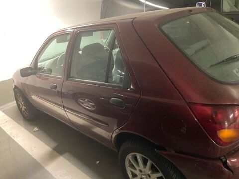 Ford fiesta 1.2i Ghia