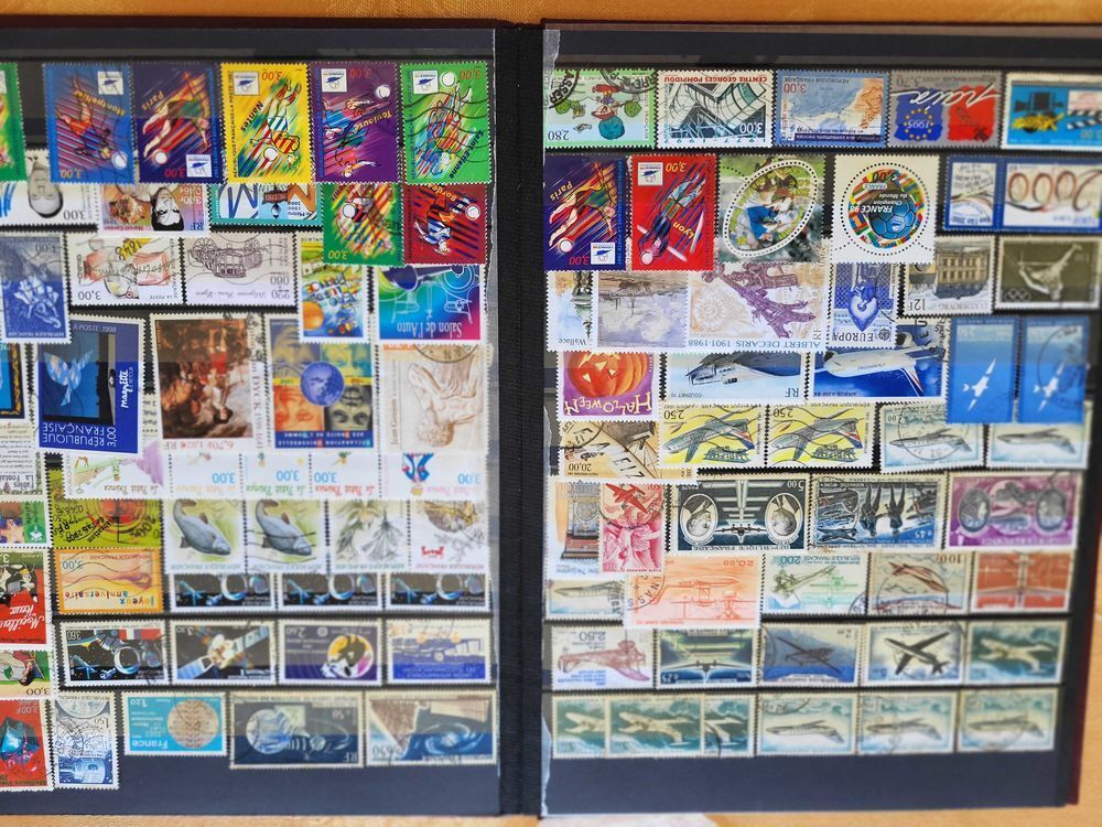 Collection de Timbres poste de France Europe et &agrave;‰trangers 