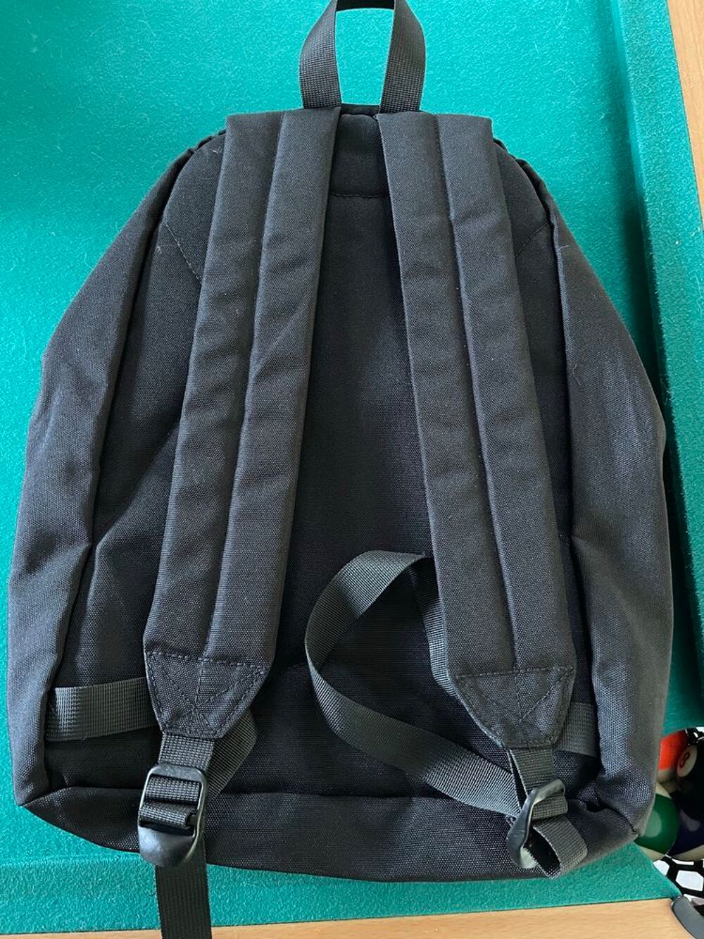 sac a dos eastpak avev compartiments Maroquinerie