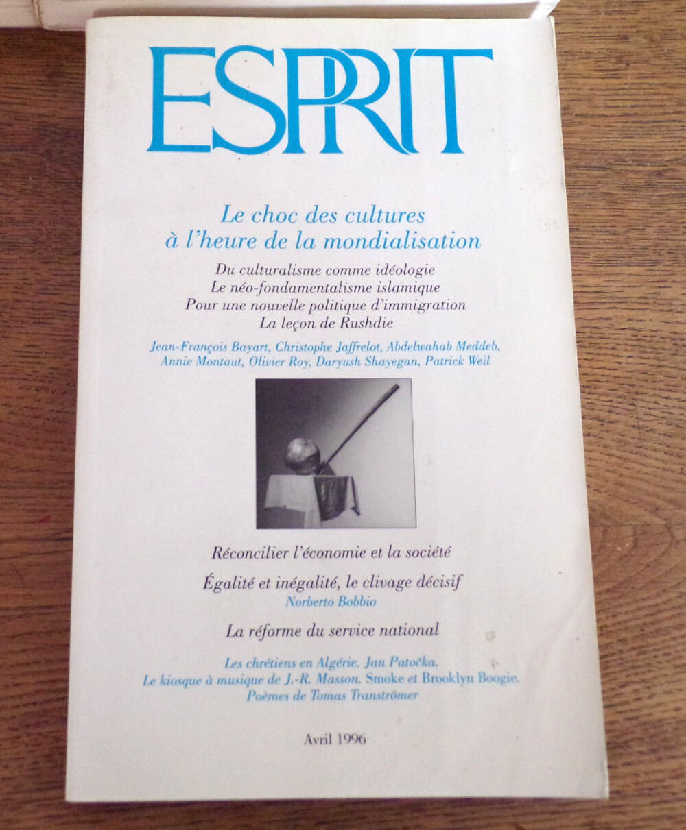 Revue Esprit n&deg; 4 avril 1996 le choc des cultures &agrave; l' heure Livres et BD