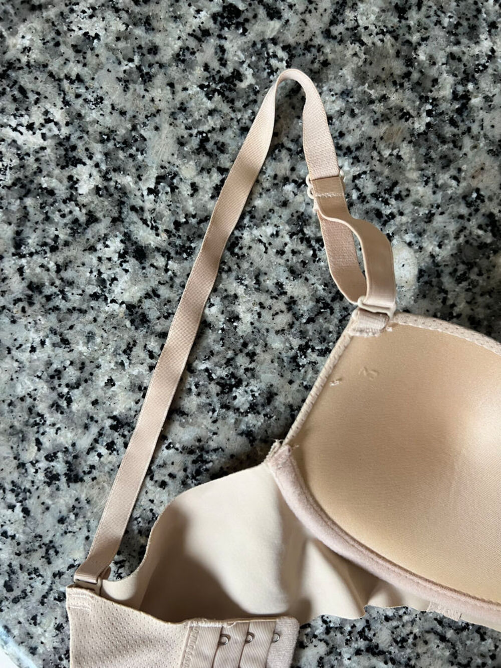 Soutien-Gorge Beige Taille 90B ? Neuf ? Haute Qualit&eacute; Vêtements