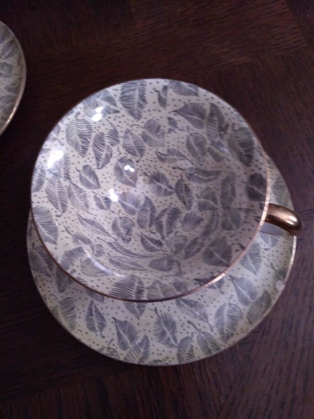 service &agrave; caf&eacute; complet 12 tasses et soucoupes ann&eacute;e 60 env.
D�coration