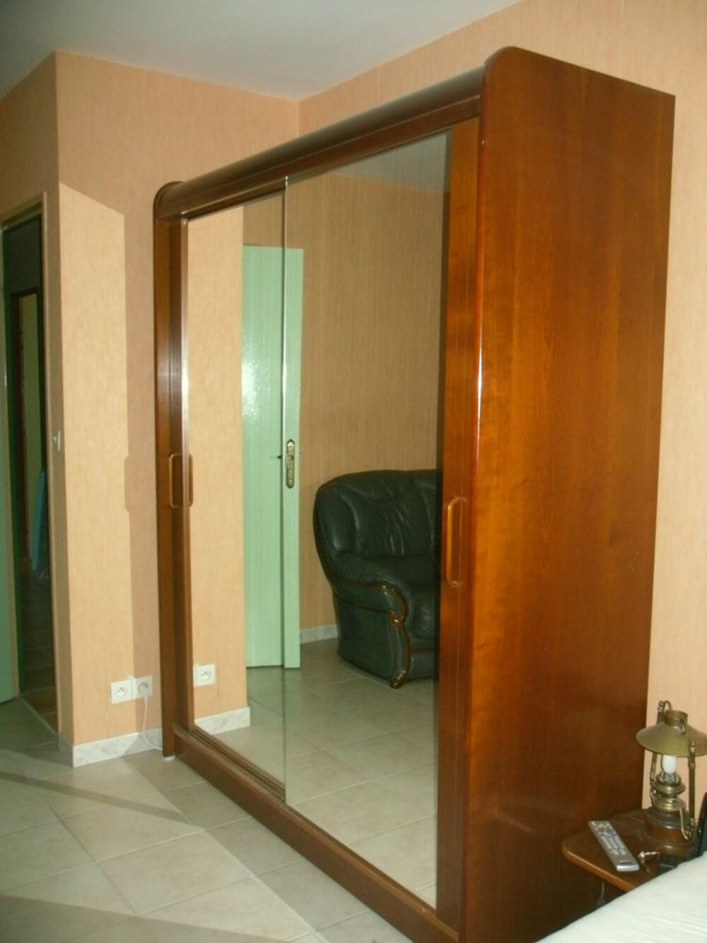 CHAMBRE A COUCHER Meubles