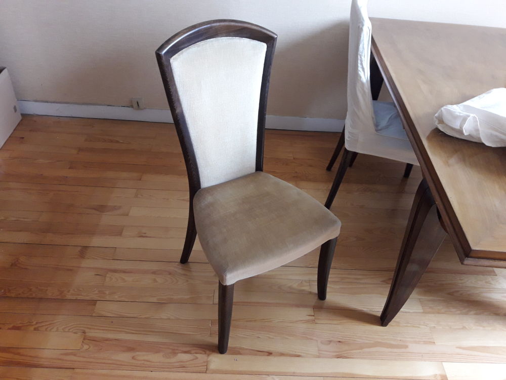 Chaises salle a manger velours matelass&eacute;e beige
Meubles