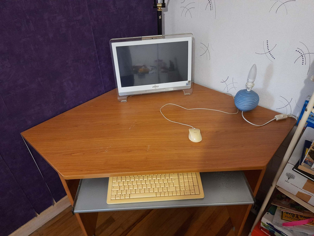 Bureau &eacute;tudiant
Meubles
