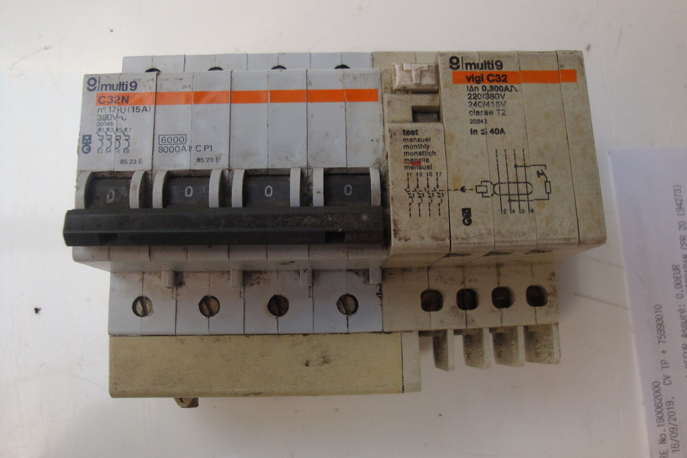 Disjoncteur 15 A 3PH + N + Diff Bricolage