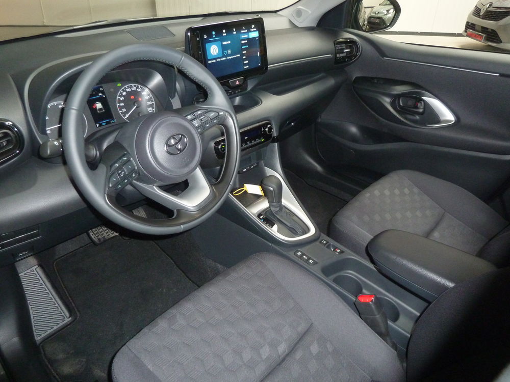 Yaris Hybride 116h Dynamic 2026 occasion 95300 Ennery