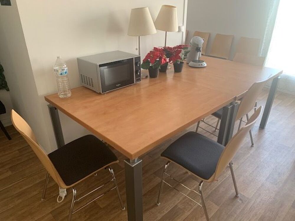 4 tables de bureau Meubles