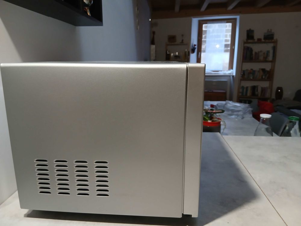 four micro-ondes Electroménager
