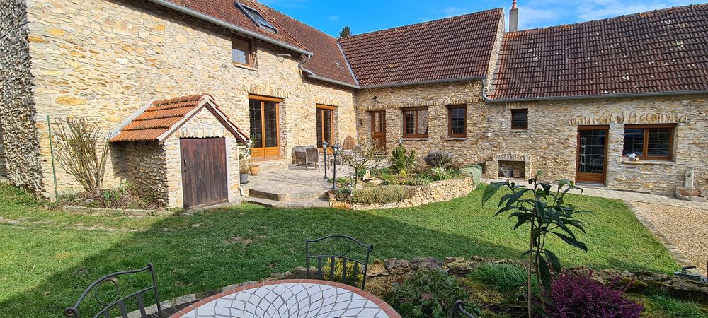 Maison 6 pièces 153 m² · à Raizeux · 153 m² · 480 000 €