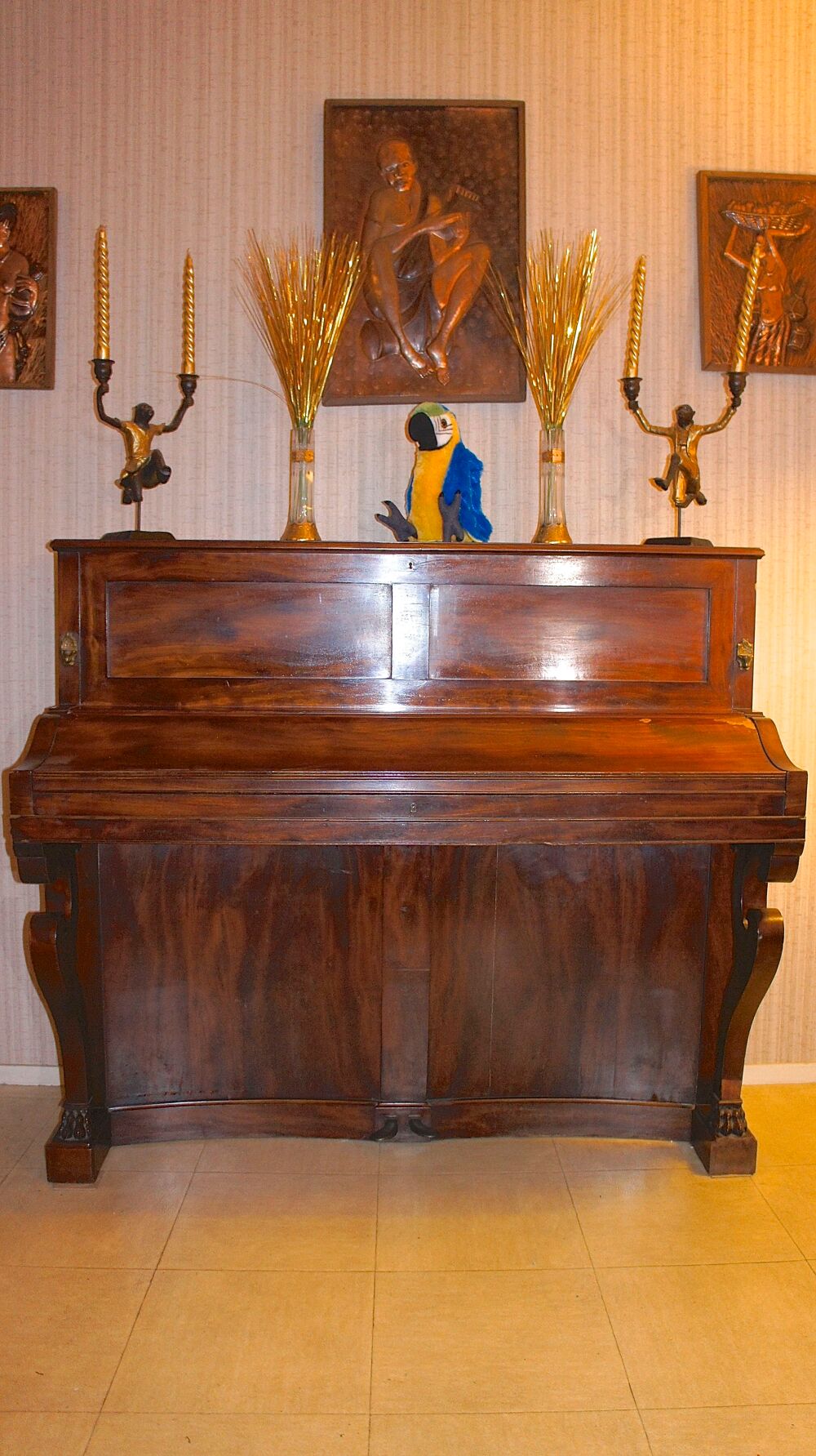 Piano droit en bois de d&eacute;coration Meubles