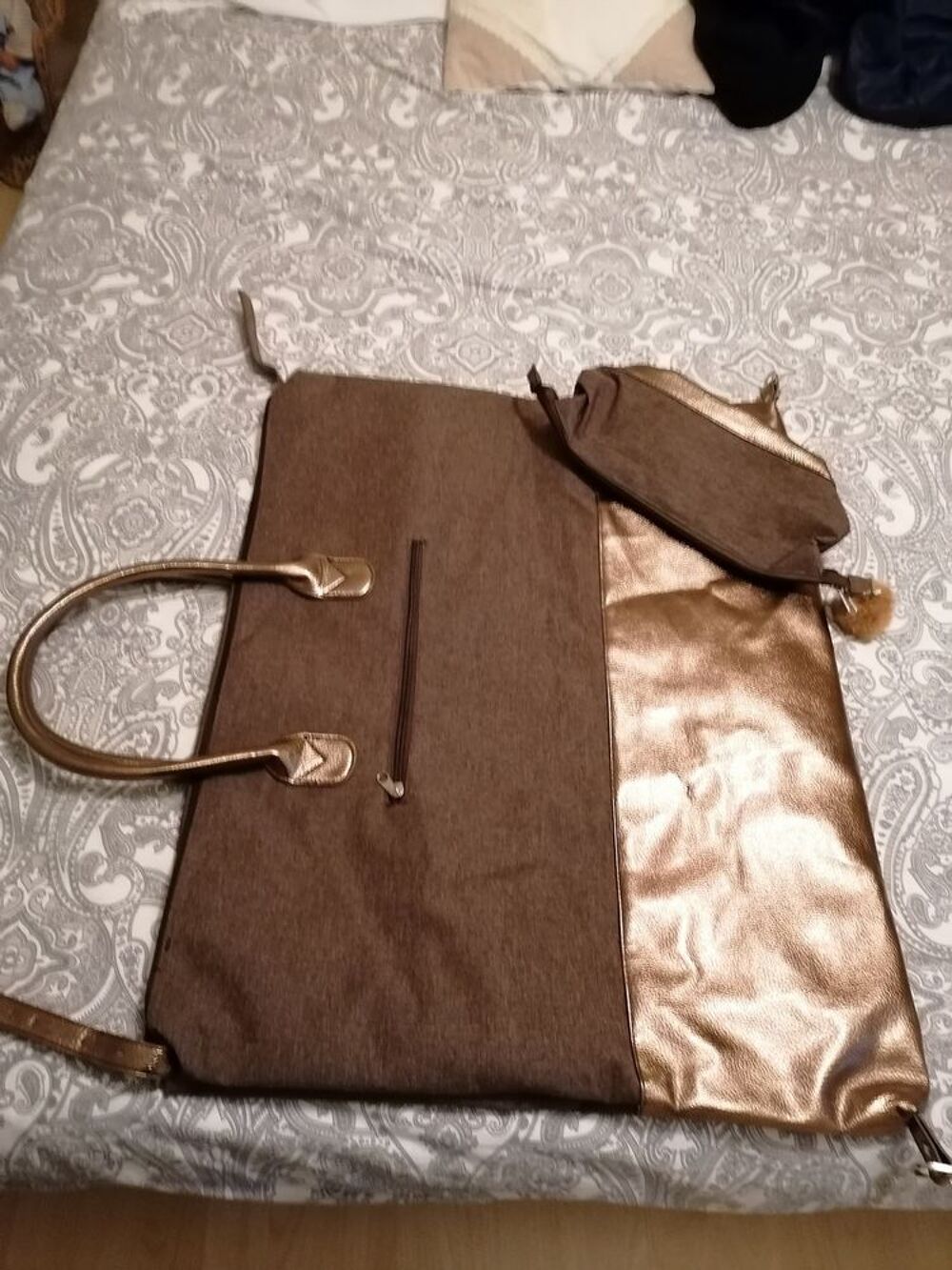 Grand sac et pochette Maroquinerie