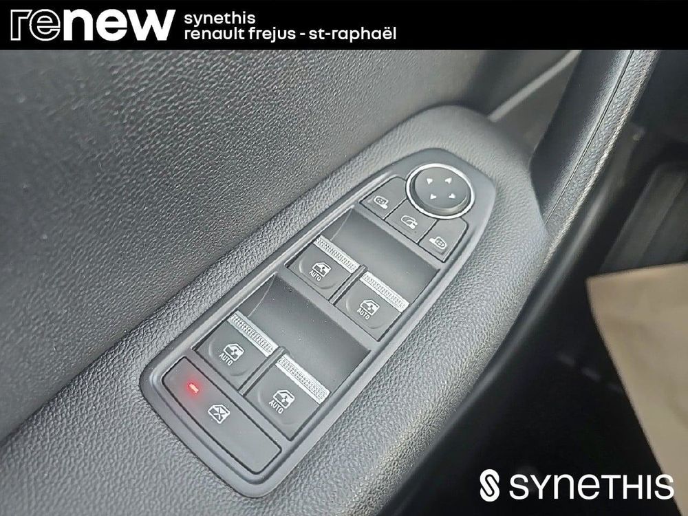 Captur E-Tech Plug-in 160 - 21 Intens 2021 occasion 83600 Fr&eacute;jus