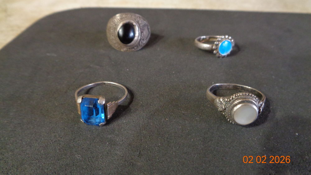 BAGUES ARGENT MASSIF LOT DE 4 Bijoux et montres