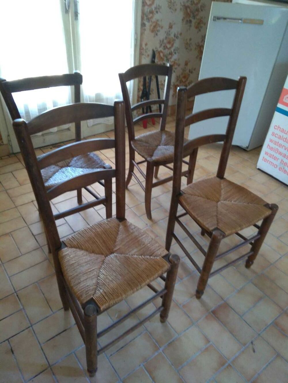 Chaises paill&eacute;es &agrave; haut dossier Meubles