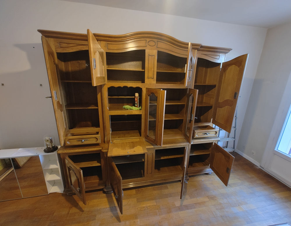 Grand vaisselier Armoire de salon en ch&ecirc;ne Meubles
