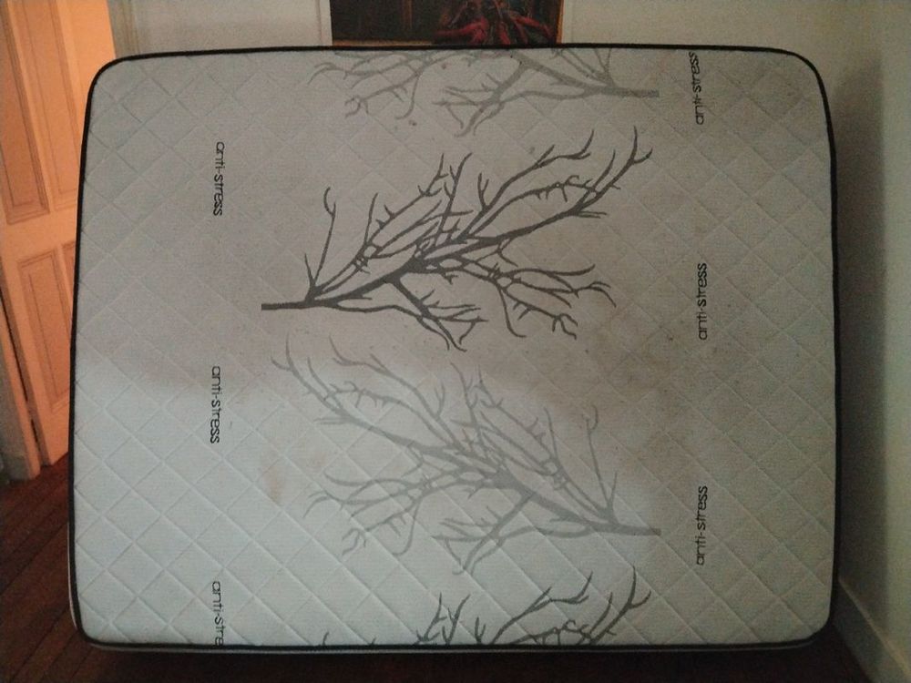 Matelas d'occasion 180 x 200 confortable Meubles