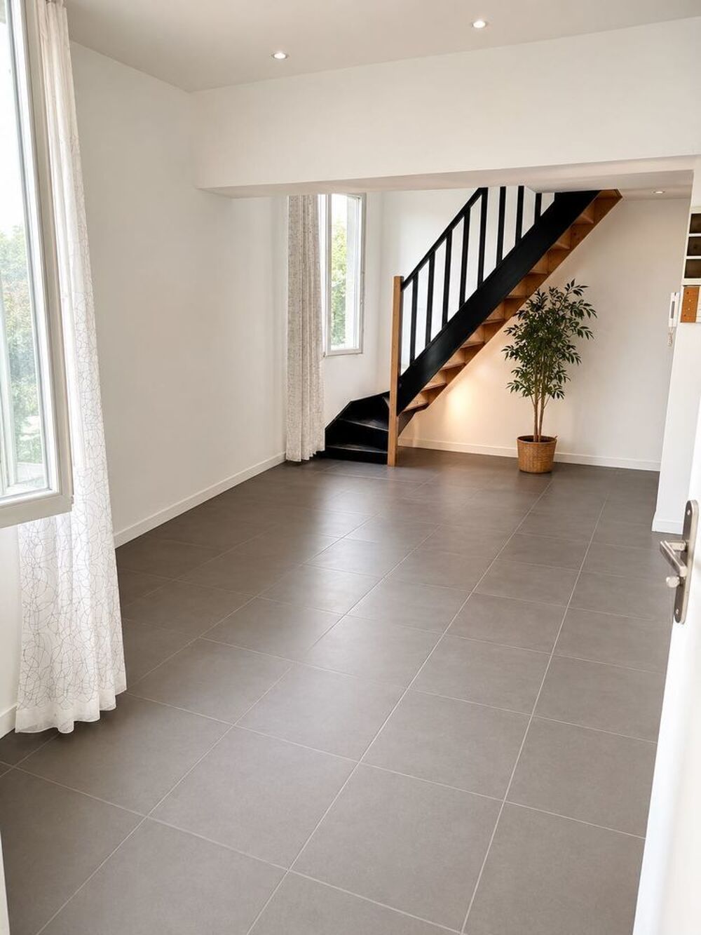 Location Appartement superbe duplex type3 13014 Marseille 14