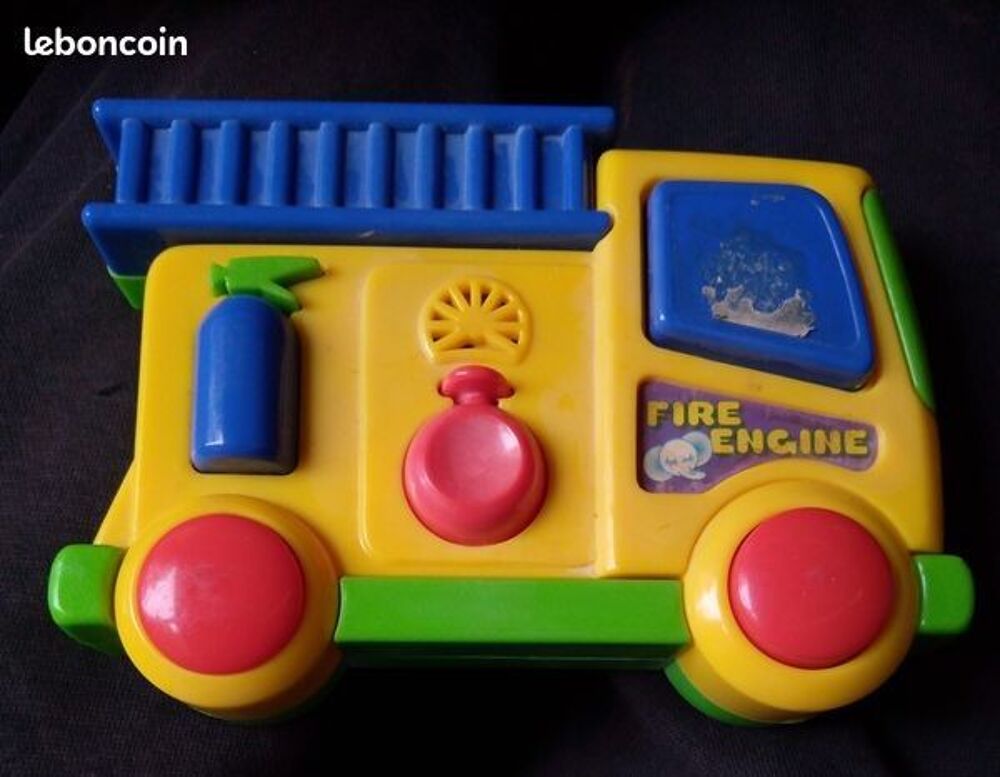 Lot 15 jouets b&eacute;b&eacute; 1er age Jeux / jouets