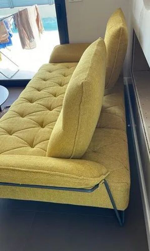 donne un canape suite a demenagement 
parfait etat Le Mans (72)