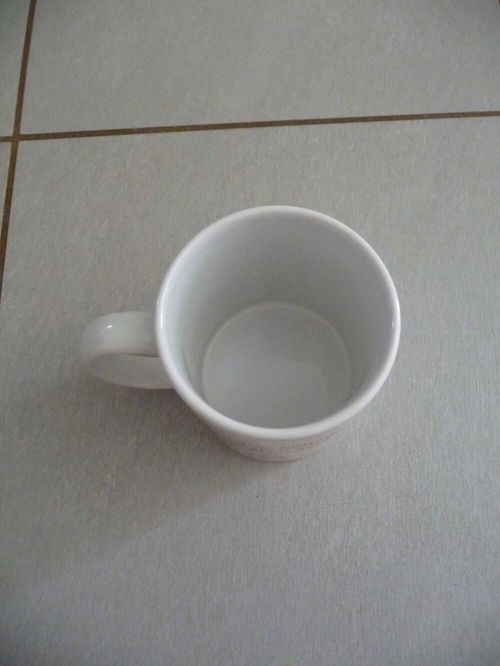 Tasse blanche avec message - Neuve Décoration