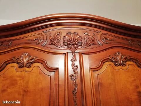 Armoire merisier. 350 Sillé-le-Philippe (72)