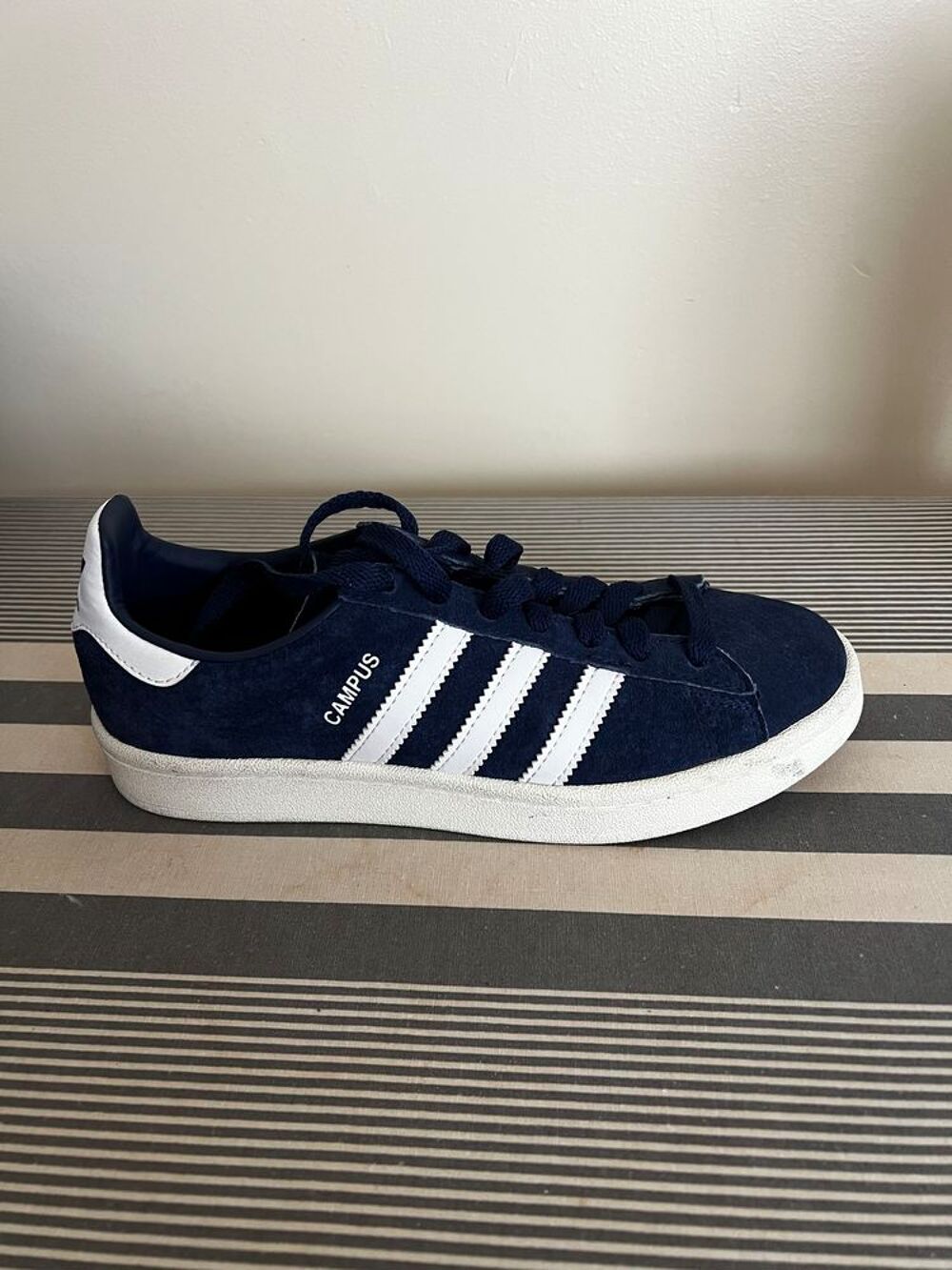 Botines femme, basket adidas plus que neuf ,bottes cuir et?. Chaussures
