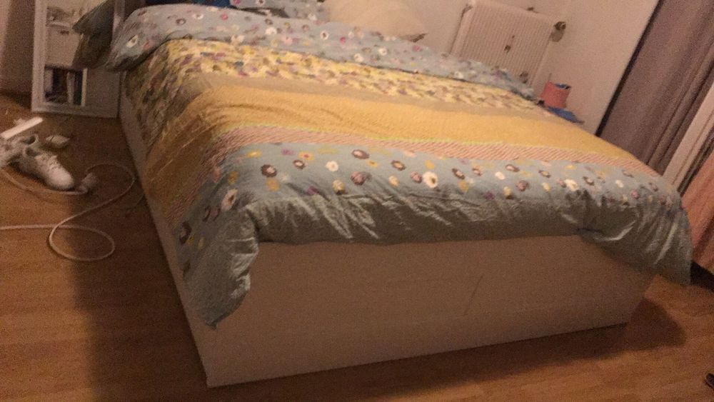 Lit a tiroirs + Matelas &agrave; m&eacute;moire de forme 180f200 Meubles