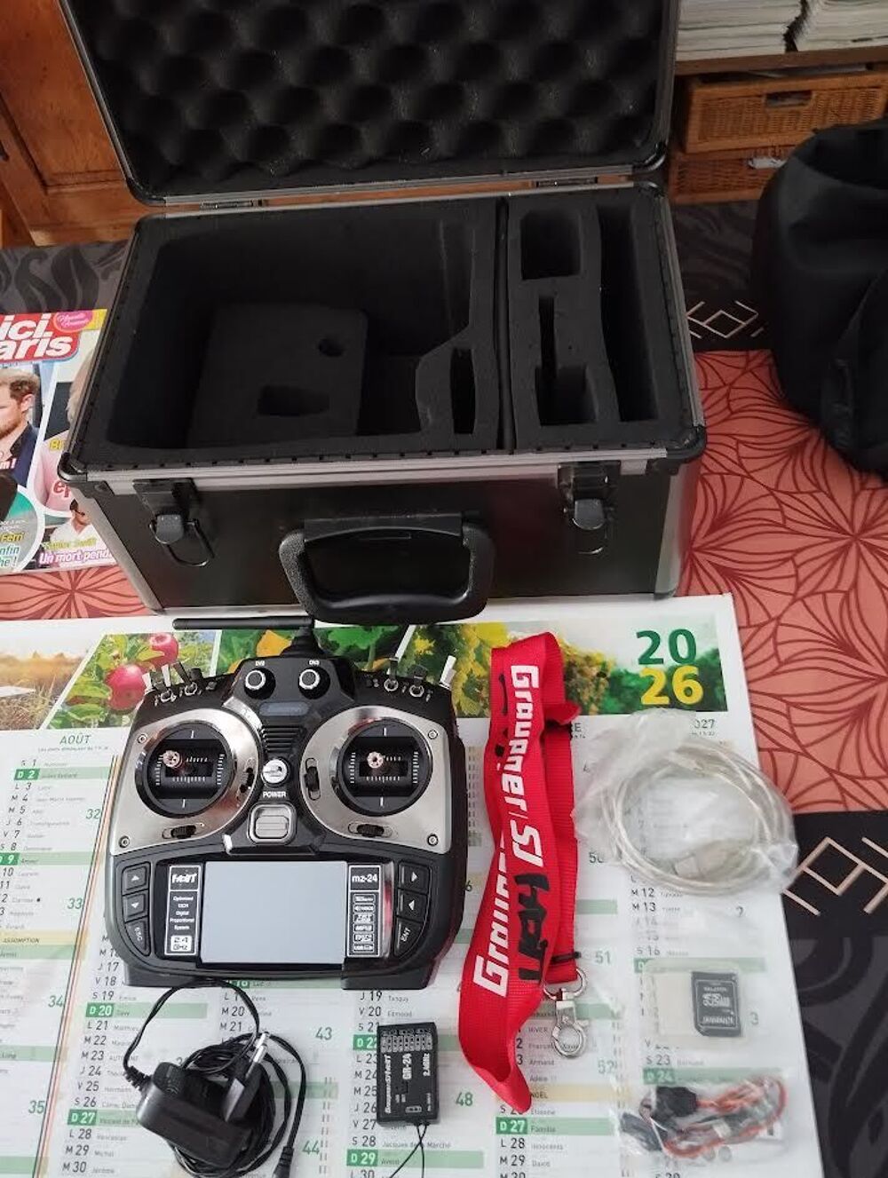 radio radiocommand&eacute; MZ 24 de chez Graupner servi 1 an Sports