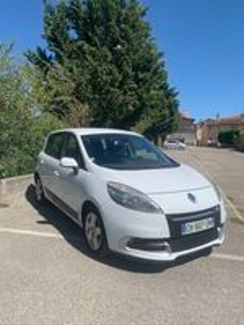 Sc&eacute;nic III Grand dCi 110 FAP eco2 Energy 5 pl 2011 occasion 26140 Anneyron