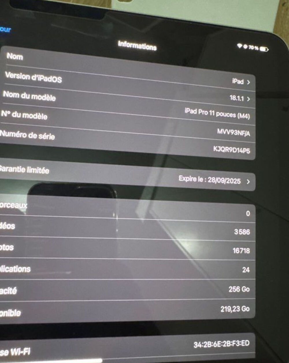 iPad Pro m4 + Apple keyboard m4 Téléphones et tablettes